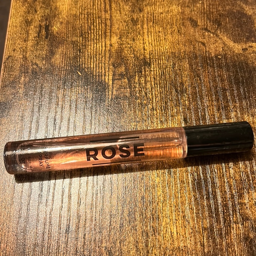 Bath and Body Works Rose Perfume